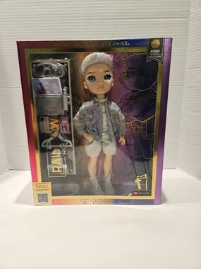 NWT-Rainbow High Aidan Russell Silver-Gray Fashion Doll
